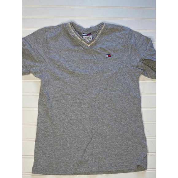 Gray T shirt - Picture 1 of 2